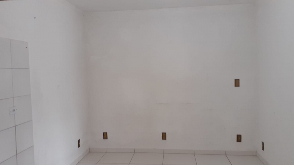 VENDO CASA NO BAIRRO BELMIRA N